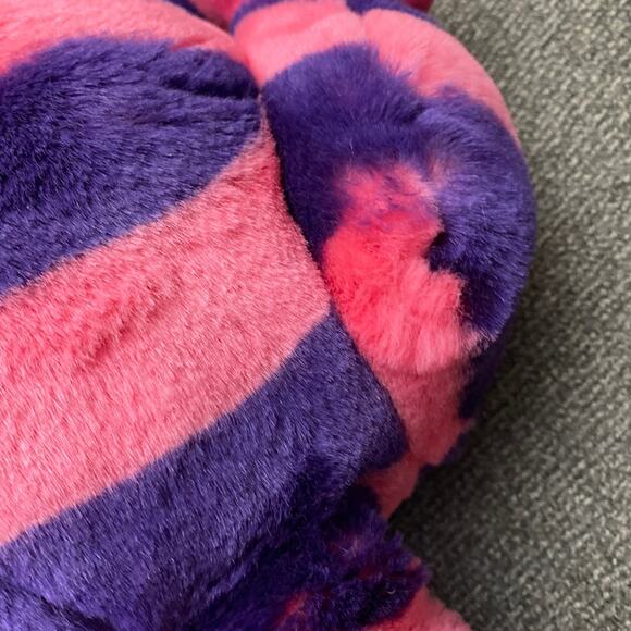 Walt Disney World Cheshire Cat Alice In Wonderland Disneyland 17" Pink Plush Cat - Picture 9 of 10